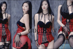 【CC 耶耶】新私人丁字定制热舞 露内顶臀骑乘 ！(1V/2分43)