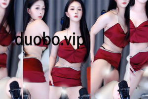 【CC 林子清】直播大尺整活热舞 丁字紧勒美好风光！(2V/5分52)