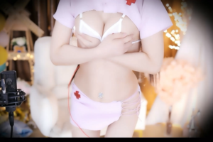 【虎牙丨朴允星】土豪定制骚舞 护士制服无内 （1V/5分51）