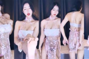 【CC星也】 土豪千元定制骚舞大尺度 情趣 丁字 （1V/6分06）