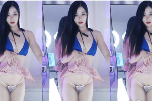 【CC丨可乐酥】土豪千元定制骚舞大尺度 情趣丁字漏毛 （2V/6分40）