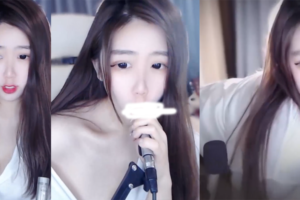 【斗鱼小曦老师】制服娇呻制服黑丝玩弄 （2V）