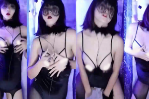 【CC艺瑶】付费群定制骚舞大尺度 情趣露点（1V/4分08）不定时删除