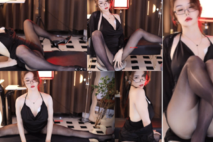 【CC丨奶尤】 付费群定制骚舞大尺度 嗨丝漏内 （1V/10分55）